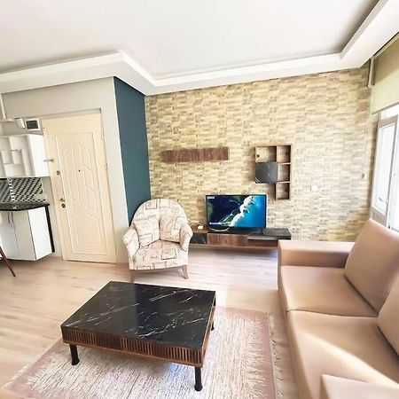 House In The Center Of Kadikoy Apartment อิสตันบูล ภายนอก รูปภาพ