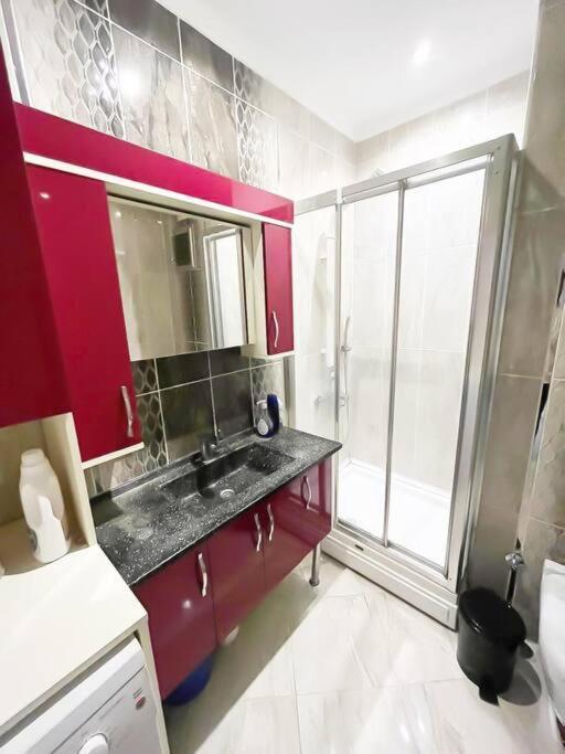 House In The Center Of Kadikoy Apartment อิสตันบูล ภายนอก รูปภาพ